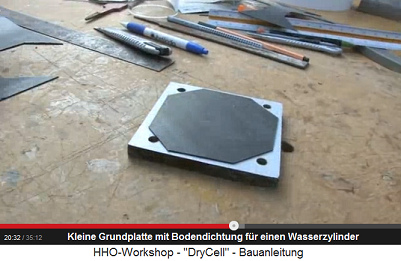 Es werden Teichfoliendichtungen f�r die
                            Wasserzylinder zugeschnitten 03