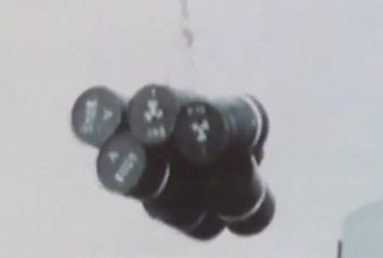 Soziologie: Buch: Die H�lle ist
                                    da und alle schauen zu, z.B. �ber
                                    100.000 Tonnen Atomm�ll-f�sser im
                                    Atlantik versenkt