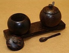 Coconut shell sugar
              bowl
