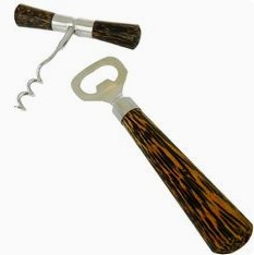 Abrebotellas
              de madera de coco