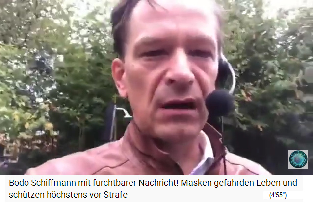 Bodo Schiffmann, Portrait mit Mikro, schildert
das zweite tote Maskenkind in Deutschland Bodo
Schiffmann, Portrait mit Mikro, schildert das zweite
tote Maskenkind in Deutschland