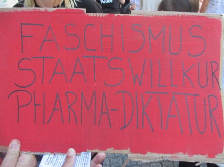 Demo Winterthur 18.9.2021: Transparent 19
warnt vor
Faschismus+Staatswillkür+Pharma-Diktatur Demo Winterthur 18.9.2021: Transparent 19
warnt vor
Faschismus+Staatswillkür+Pharma-Diktatur