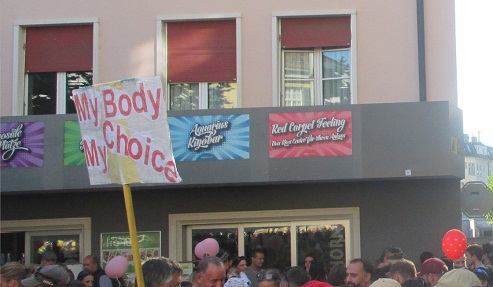 Demo Winterthur 18.9.2021: Transparent 21
stellt klar fest: My body - my choice
(Selbstbestimmung über den Körper) Demo
Winterthur 18.9.2021: Transparent 21 stellt klar
fest: My body - my choice (Selbstbestimmung über den
Körper)