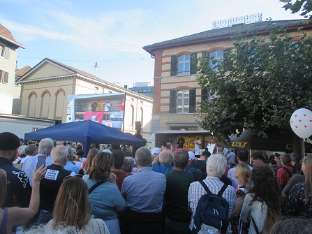 Demo Winterthur 18.9.2021: Reden 01: Ein Arzt
aus dem Kanton Aargau erzählt, wie die Polizei der
Winzenried-Freimaurer ihn besuchte Demo
Winterthur 18.9.2021: Reden 01: Ein Arzt aus dem
Kanton Aargau erzählt, wie die Polizei der
Winzenried-Freimaurer ihn besuchte