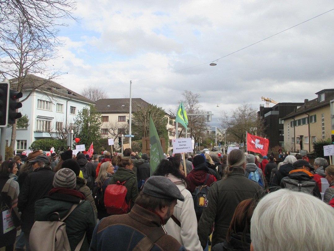 Demo in Z�rich-�rlikon 19.2.2022: Der Demozug