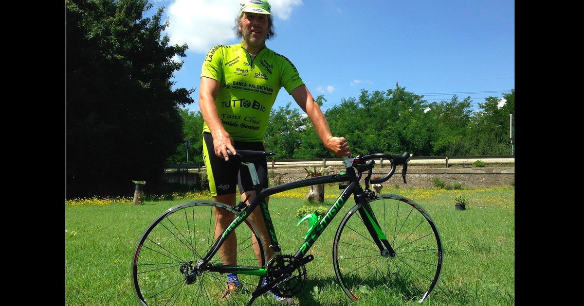 Verdacht GENimpfmord bei Fahrradfahrer in Arezzo
(1G-Fascho-Italien) 19.3.2022: Romano Marchesini (59),
Laufsportler und Trainer, stirbt auf dem Velo: Arezzo,
stroncato da malore in bicicletta Romano Marchesini, ex
corridore e allenatore. Aveva 59 anni Verdacht
GENimpfmord bei Fahrradfahrer in Arezzo
(1G-Fascho-Italien) 19.3.2022: Romano Marchesini (59),
Laufsportler und Trainer, stirbt auf dem Velo: Arezzo,
stroncato da malore in bicicletta Romano Marchesini, ex
corridore e allenatore. Aveva 59 anni