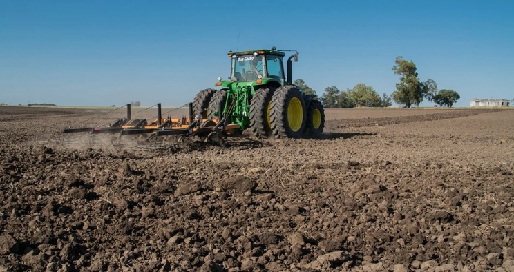 Vaccident Triengen (Kanton Luzern - Schweiz)
22.4.2022: Bauer hat Zusammenbruch am Steuer, fällt
vom Traktor+wird überrollt: Traktor-Fahrer stirbt
bei Unfall Triengen | zentralplus Vaccident
Triengen (Kanton Luzern - Schweiz) 22.4.2022: Bauer
hat Zusammenbruch am Steuer, fällt vom Traktor+wird
überrollt: Traktor-Fahrer stirbt bei Unfall Triengen
| zentralplus