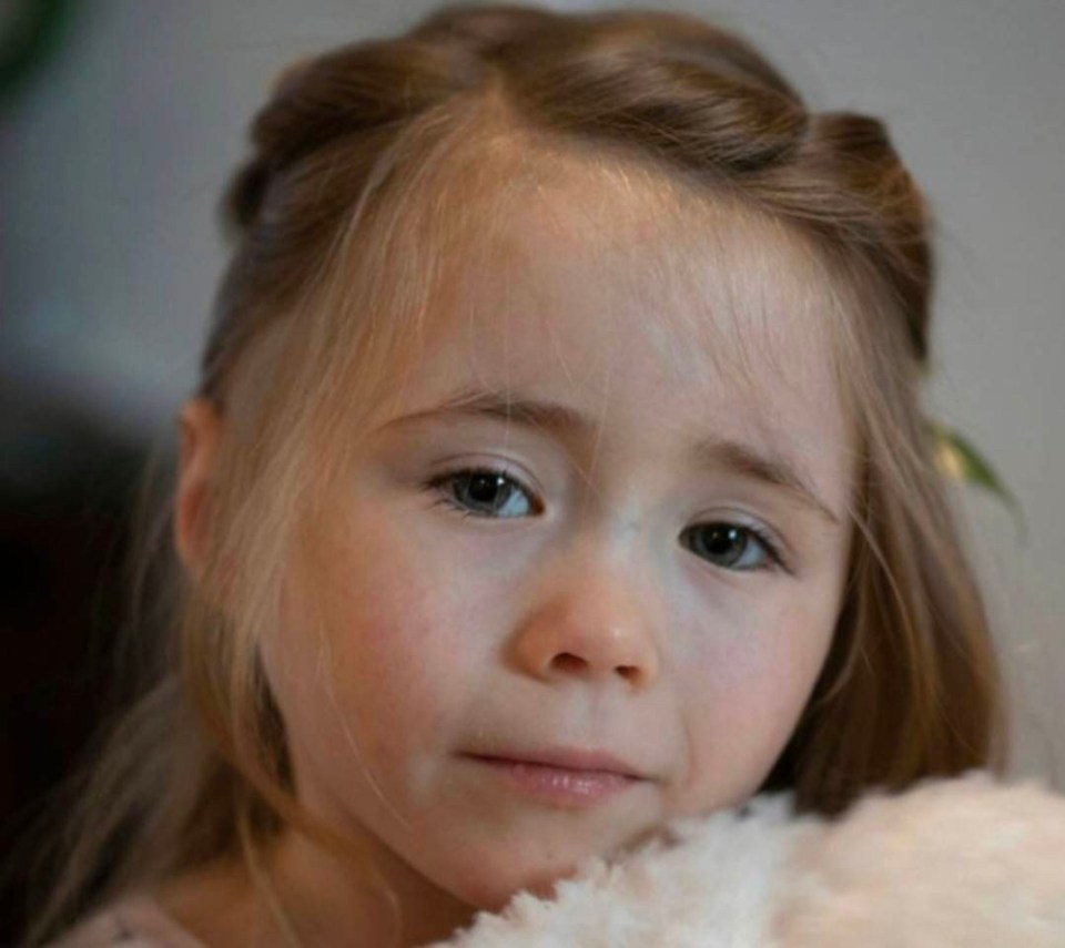 Verdacht Kindermord durch
"Coronaimpfung" in Motherwell (Schottland,
GB): 6.3.2023: Mädchen Isabella mit 5 plötzlich tot:
Unwohl gefühlt - laufend erbrechen - Zusammenbruch -
tot: MUM'S PAIN My daughter, 5, died suddenly after
showing no sign of illness – I wish I’d trusted my
instincts Verdacht Kindermord durch
"Coronaimpfung" in Motherwell (Schottland,
GB): 6.3.2023: Mädchen Isabella mit 5 plötzlich tot:
Unwohl gefühlt - laufend erbrechen - Zusammenbruch -
tot: MUM'S PAIN My daughter, 5, died suddenly after
showing no sign of illness – I wish I’d trusted my
instincts