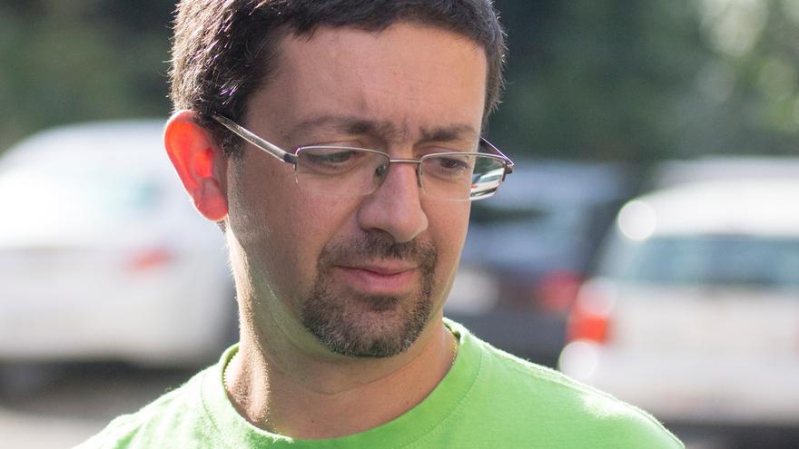 Verdacht "Corona"-Impfmord in
Valencia (Spanien) am 10.3.2023: Maler mit 48 weg:
Valencia: Der Maler José Enrique Chorques (48) ist
in seiner Kunstakademie nach einer plötzlichen
Gehirnblutung tot zusammengebrochen. 6.3.23 Verdacht "Corona"-Impfmord in
Valencia (Spanien) am 10.3.2023: Maler mit 48 weg:
Valencia: Der Maler José Enrique Chorques (48) ist
in seiner Kunstakademie nach einer plötzlichen
Gehirnblutung tot zusammengebrochen. 6.3.23