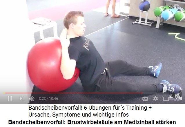 Die Brustwirbels�ule kann man am
                              Medizinball st�rken