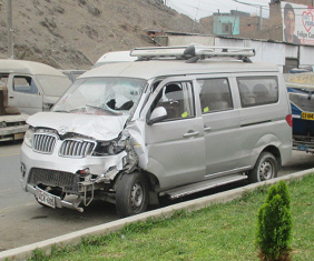 Unfallauto Minivan in Lima-Los Olivos 2018 Unfallauto Minivan in Lima-Los Olivos 2018