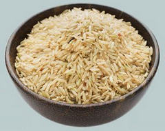 Vollkornreis
              roh in einer Schale