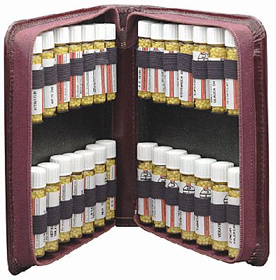 Hom�opathische Reiseapotheke mit
                hom�opathischen K�gelchen