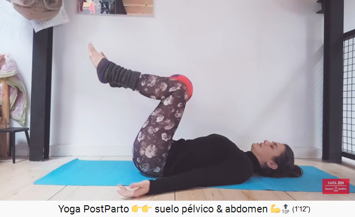 Nun wird der Ball zwischen den
angewinkelten Knien gehalten und die Arme
werden flach und offen halbseitlich auf
dem Boden ausgestreckt Nun wird der
Ball zwischen den angewinkelten Knien
gehalten und die Arme werden flach und
offen halbseitlich auf dem Boden
ausgestreckt