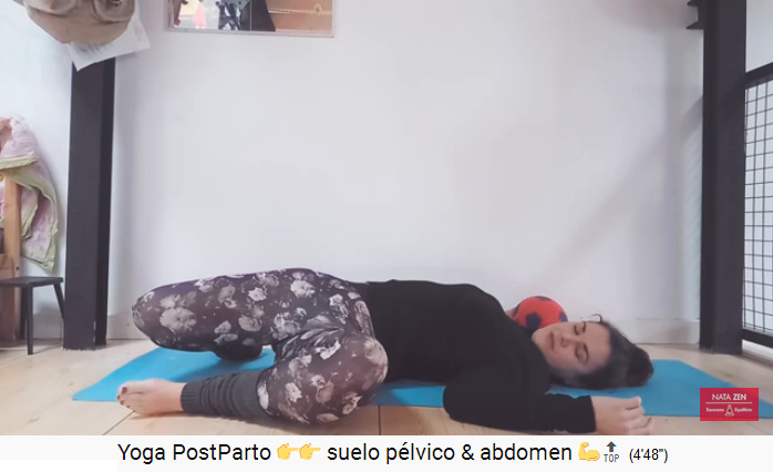 Beide Beine werden nach links
abgeknickt 02 Beide Beine werden
nach links abgeknickt 02