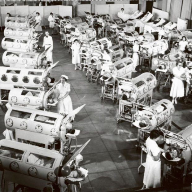 Werbefoto mit Eisernen Lungen Werbefoto
mit Eisernen Lungen