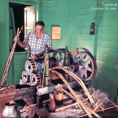 Trapiche de caña Trapiche de
caña