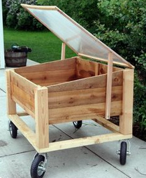 Mobiles
            Mini-Treibhaus f�r Setzlinge 01