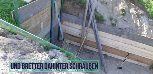 Wände bauen mit Pfosten setzen und
Bretter hinten dran 02 Wände bauen
mit Pfosten setzen und Bretter hinten dran
02