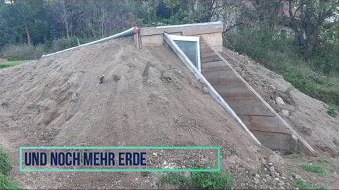 Der Eingangsbereich
                              wird maximal aufgesch�ttet