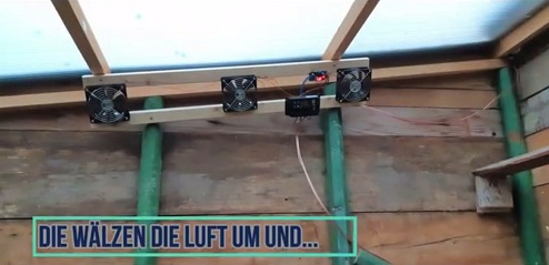 Ausserdem wurden im Innenraum oben
3 Ventilatoren für die Luftumwälzung
angebracht Ausserdem wurden im
Innenraum oben 3 Ventilatoren für die
Luftumwälzung angebracht