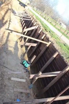 die vordere Wand ist montiert