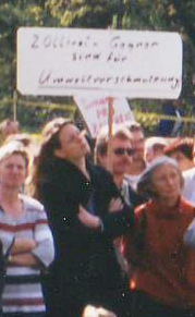 T�llinger
                        Zollfreistrassen-Bef�rworter: Zollfreie-Gegner
                        sind f�r Umweltverschmutzung