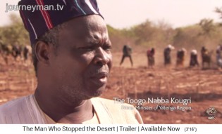 Der Premier der
                              Region Yatenga in Burkina Faso, Toogo
                              Nabba Kougri, lobt Yacouba Sadabogo