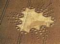 Kornkreis:
planetarisches Sternmandala -- crop circle:
planetary star mandala Kornkreis: planetarisches Sternmandala -- crop
circle: planetary star mandala