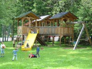 Spielplatz des Hotels "Koralpenblick"
                    in der Weststeiermark in �sterreich