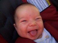 Lachendes Kleinkind Jesus Cutillas