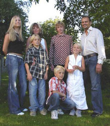 Familie Pilger. Familienleben ist nicht so
                einfach wie auf dem Foto das L�cheln...
