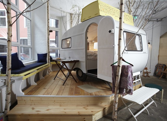 Berlin
                    Wohnwagenhotel: Der Wohnwagen "Kleine
                    Schwester"