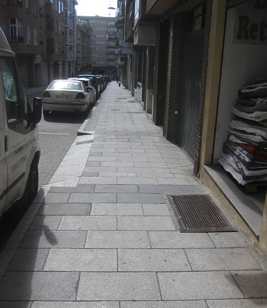 Rampe
                            aus Granitstein 04