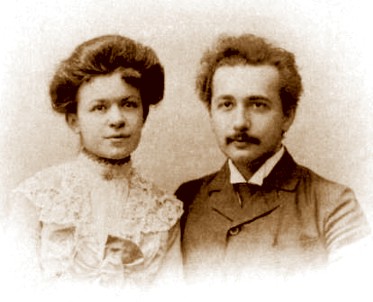 Mileva und Albert
Einstein, Portraits. Mileva soll erbliche
Schizophrenie besitzen? Mileva und Albert Einstein, Portraits.
Mileva soll erbliche Schizophrenie
besitzen?