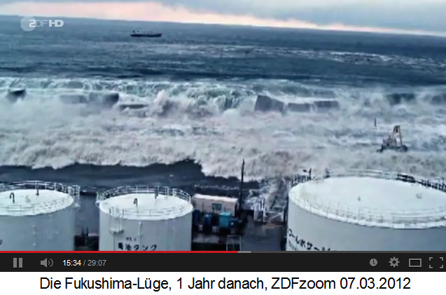 Tsunami in Japan 2011, beim Atomkraftwerk
                Fukushima Daiichi �berwindet der Tsunami die Schutzmauer
                (02)