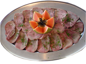 Guiso de lengua sea lo mejor y lo m�s
                            ordinario del mundo, dice la cocinera de Don
                            Mat�as...