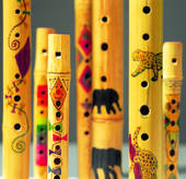 Un cabrito provoc� un lobo a tocar el
                            flauto y asi vinieron perros y el cabrito
                            fue salvado