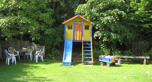 Colorful garden house slide, residence
                            Banjaard at North Sea in Holland