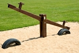 Seesaw 04 with tire
                            buffers, without location