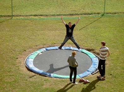 Trampoline 15:
                            submersible round trampoline in Ftan,
                            Grisons, Switzerland