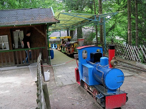 Parkeisenbahn
03, in Ibbenbüren, der Bahnhof Parkeisenbahn 03, in
Ibbenbüren, der Bahnhof