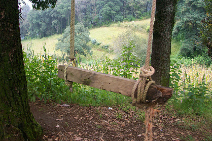 Pfostenschaukel 01 in Totolapan in
                            Mexiko