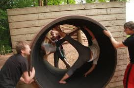 Hamsterrad 01 auf dem
                            Spielplatz Ettlingen, Deutschland