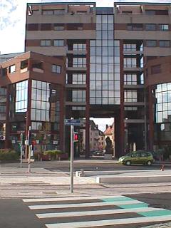 Velo�bergang im Elsass in Schiltigheim auf
                    einem Teil des Fussg�ngerstreifens mit gr�ner
                    Markierung