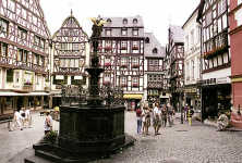 Bernastel-Kues, Riegelh�user